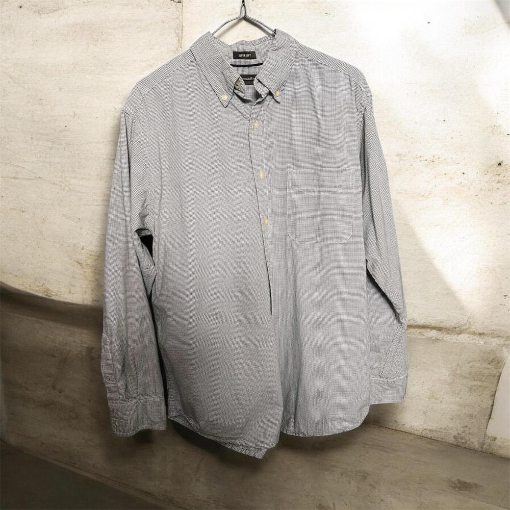 St. John's Bay Men's Blue and white Casual Button-Down Shirt